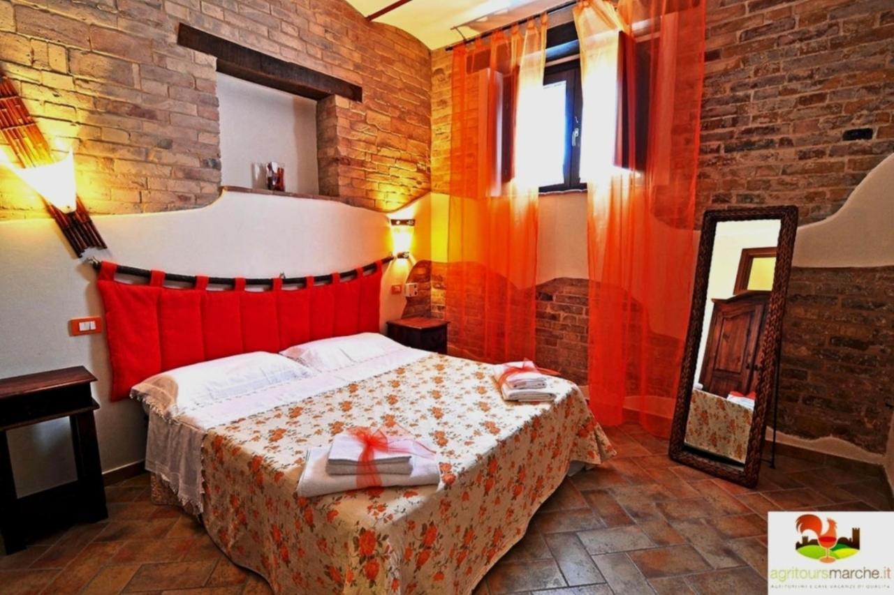 Agriturismo Galanti Cossignano Bagian luar foto