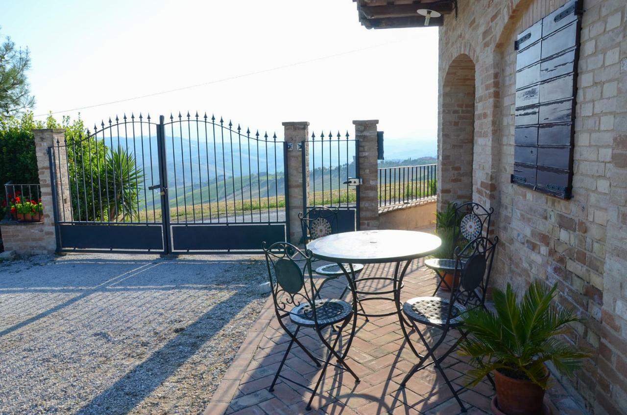 Agriturismo Galanti Cossignano Bagian luar foto