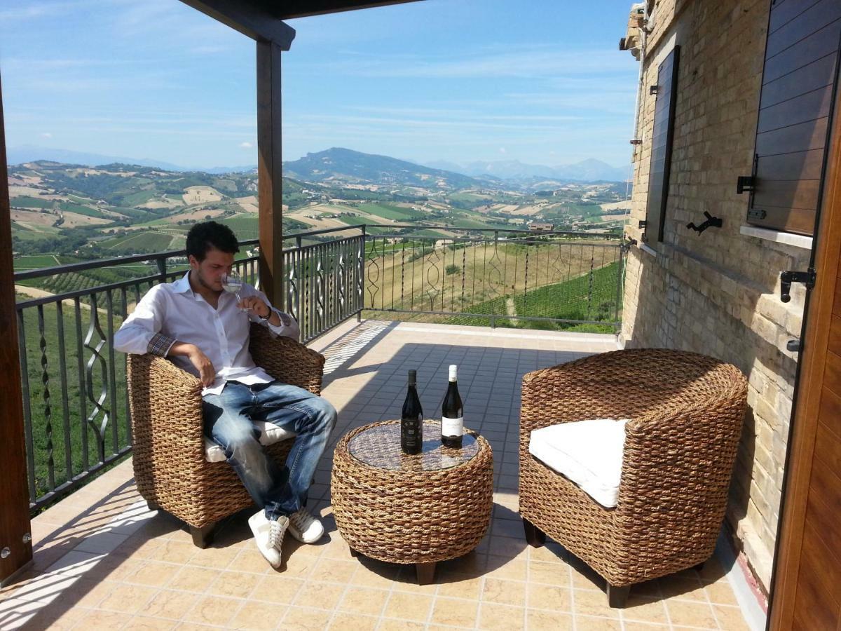 Agriturismo Galanti Cossignano Bagian luar foto
